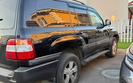 Toyota Land Cruiser 100 рестайлинг 2, 2006 год, 1 900 000 рублей, 6 фотография