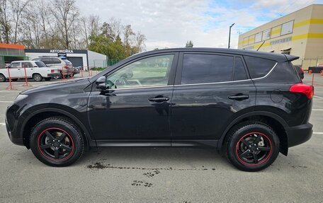 Toyota RAV4, 2014 год, 2 200 000 рублей, 3 фотография
