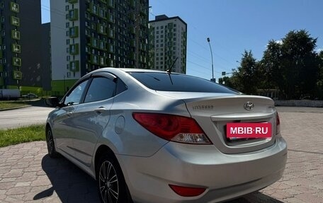 Hyundai Solaris II рестайлинг, 2013 год, 670 000 рублей, 2 фотография