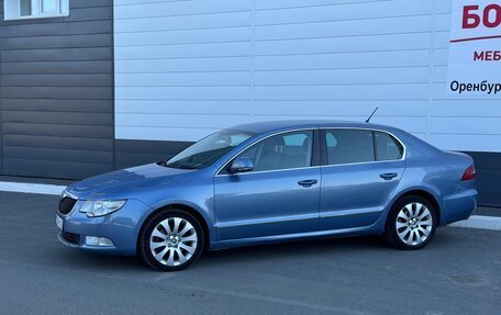 Skoda Superb III рестайлинг, 2008 год, 675 000 рублей, 2 фотография