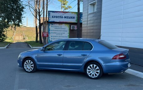 Skoda Superb III рестайлинг, 2008 год, 675 000 рублей, 3 фотография