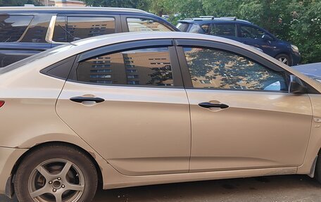 Hyundai Solaris II рестайлинг, 2011 год, 630 000 рублей, 6 фотография