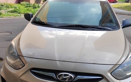 Hyundai Solaris II рестайлинг, 2011 год, 630 000 рублей, 12 фотография