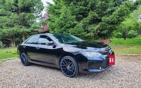 Toyota Camry, 2016 год, 2 170 000 рублей, 2 фотография
