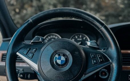 BMW 5 серия, 2009 год, 2 400 000 рублей, 3 фотография