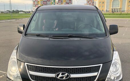 Hyundai Grand Starex Grand Starex I рестайлинг 2, 2011 год, 1 650 000 рублей, 4 фотография