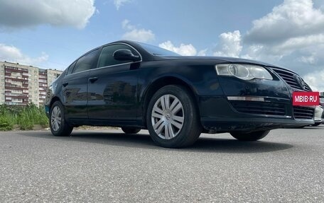 Volkswagen Passat B6, 2005 год, 380 000 рублей, 3 фотография