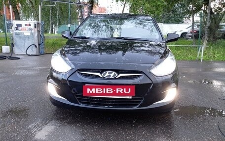 Hyundai Solaris II рестайлинг, 2012 год, 620 000 рублей, 2 фотография
