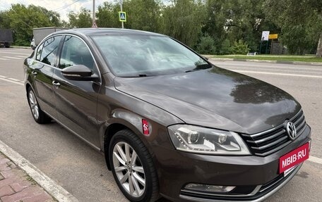 Volkswagen Passat B7, 2012 год, 1 050 000 рублей, 2 фотография