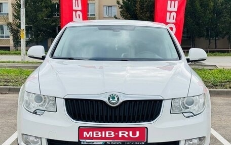 Skoda Superb III рестайлинг, 2013 год, 1 260 000 рублей, 2 фотография