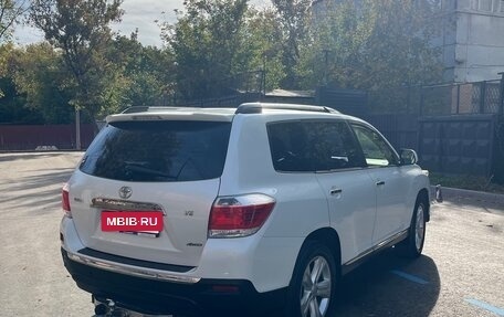 Toyota Highlander III, 2012 год, 1 450 000 рублей, 4 фотография