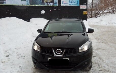 Nissan Qashqai, 2011 год, 900 000 рублей, 2 фотография