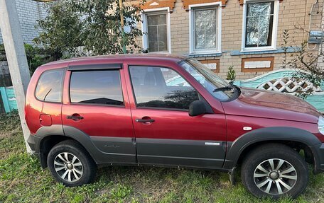 Chevrolet Niva I рестайлинг, 2011 год, 370 000 рублей, 2 фотография