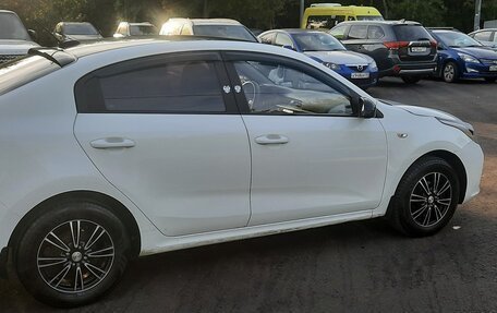 KIA Rio IV, 2019 год, 830 000 рублей, 2 фотография