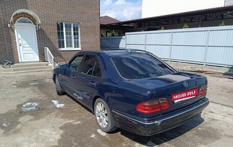 Mercedes-Benz E-Класс, 1998 год, 360 000 рублей, 2 фотография