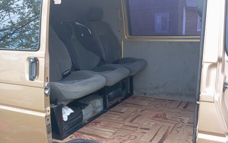 Volkswagen Transporter T4, 1999 год, 800 000 рублей, 3 фотография