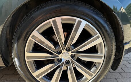 Land Rover Range Rover IV рестайлинг, 2022 год, 18 700 000 рублей, 5 фотография