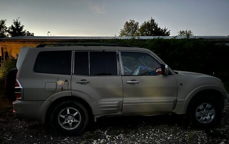 Mitsubishi Montero III, 2000 год, 270 000 рублей, 2 фотография