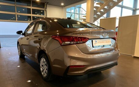 Hyundai Solaris II рестайлинг, 2017 год, 1 215 000 рублей, 5 фотография