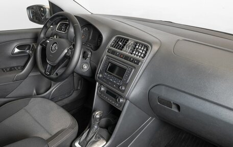 Volkswagen Polo VI (EU Market), 2017 год, 1 118 300 рублей, 4 фотография