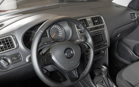 Volkswagen Polo VI (EU Market), 2017 год, 1 118 300 рублей, 3 фотография