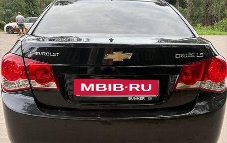 Chevrolet Cruze II, 2011 год, 750 000 рублей, 4 фотография