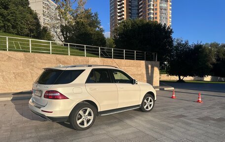 Mercedes-Benz M-Класс, 2014 год, 2 830 000 рублей, 3 фотография