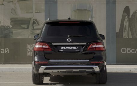 Mercedes-Benz M-Класс, 2012 год, 1 999 000 рублей, 4 фотография