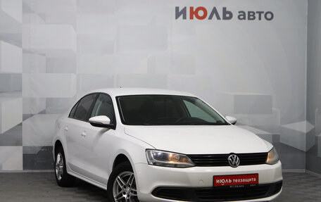 Volkswagen Jetta VI, 2013 год, 1 100 000 рублей, 3 фотография
