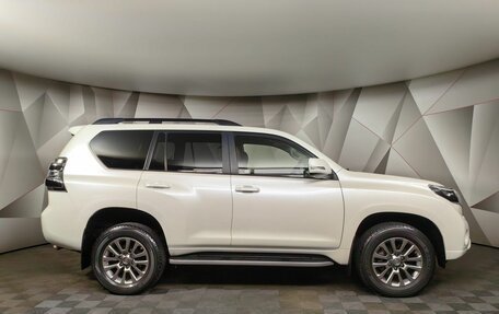 Toyota Land Cruiser Prado 150 рестайлинг 2, 2017 год, 4 300 000 рублей, 6 фотография