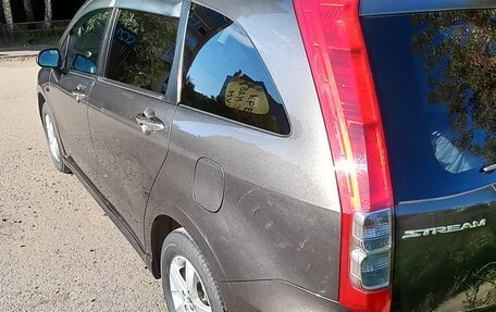Honda Stream II, 2006 год, 870 000 рублей, 6 фотография