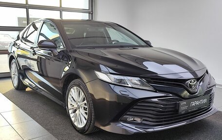 Toyota Camry, 2019 год, 2 940 000 рублей, 3 фотография