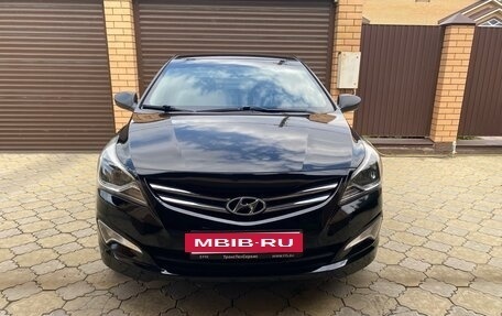 Hyundai Solaris II рестайлинг, 2015 год, 670 000 рублей, 2 фотография