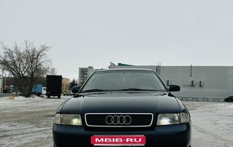 Audi A4, 1997 год, 650 000 рублей, 2 фотография