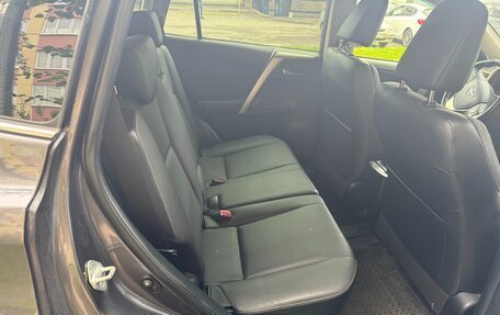 Toyota RAV4, 2015 год, 2 000 000 рублей, 3 фотография
