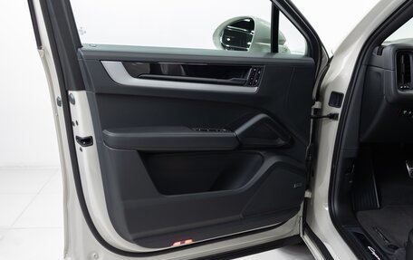 Porsche Cayenne III, 2025 год, 18 290 000 рублей, 8 фотография