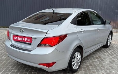 Hyundai Solaris II рестайлинг, 2016 год, 735 000 рублей, 3 фотография