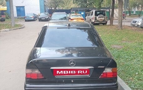 Mercedes-Benz E-Класс, 1994 год, 280 000 рублей, 3 фотография