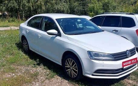 Volkswagen Jetta VI, 2016 год, 1 550 000 рублей, 2 фотография