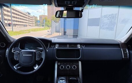 Land Rover Range Rover IV рестайлинг, 2016 год, 2 700 000 рублей, 3 фотография