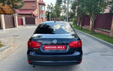 Volkswagen Jetta VI, 2012 год, 890 000 рублей, 5 фотография