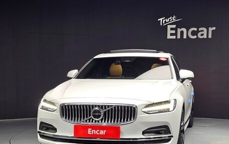 Volvo S90 II рестайлинг, 2022 год, 3 903 794 рублей, 3 фотография