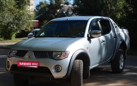 Mitsubishi L200 IV рестайлинг, 2007 год, 1 150 000 рублей, 2 фотография