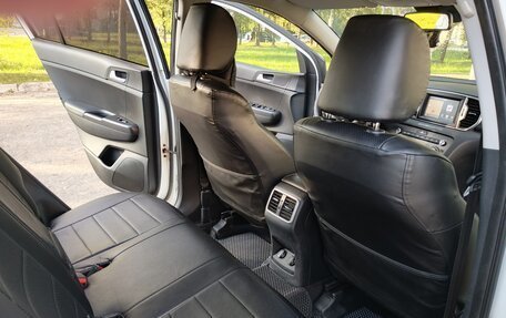 KIA Sportage IV рестайлинг, 2017 год, 2 000 000 рублей, 2 фотография