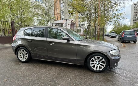 BMW 1 серия, 2005 год, 670 000 рублей, 2 фотография