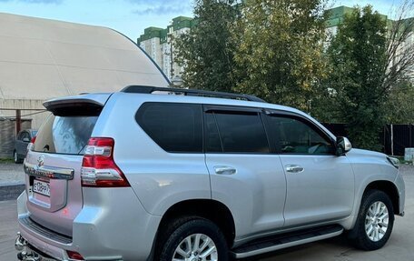 Toyota Land Cruiser Prado 150 рестайлинг 2, 2014 год, 3 650 000 рублей, 4 фотография