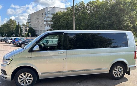 Volkswagen Caravelle T6 рестайлинг, 2017 год, 4 200 000 рублей, 4 фотография