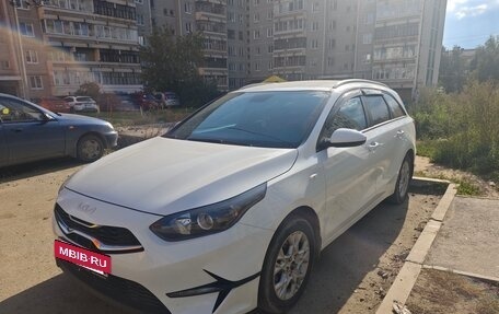 KIA cee'd III, 2023 год, 1 900 000 рублей, 2 фотография