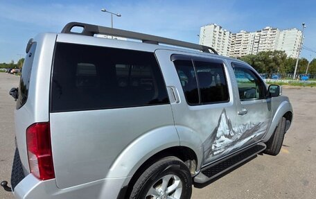 Nissan Pathfinder, 2010 год, 1 650 000 рублей, 3 фотография
