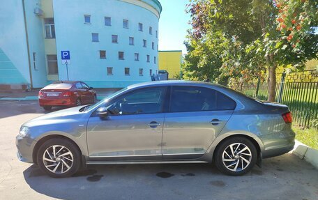 Volkswagen Jetta VI, 2017 год, 910 000 рублей, 3 фотография